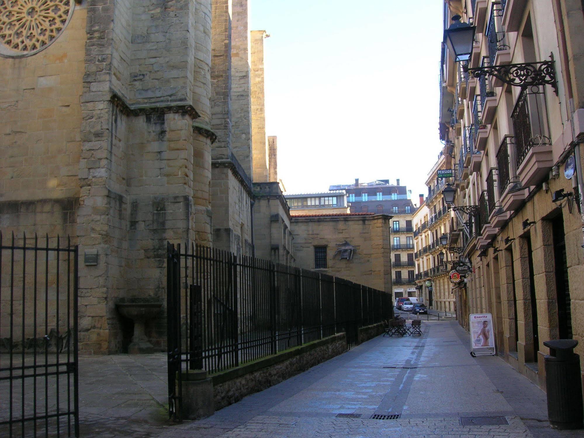 Pension San Vicente San Sebastian Bagian luar foto