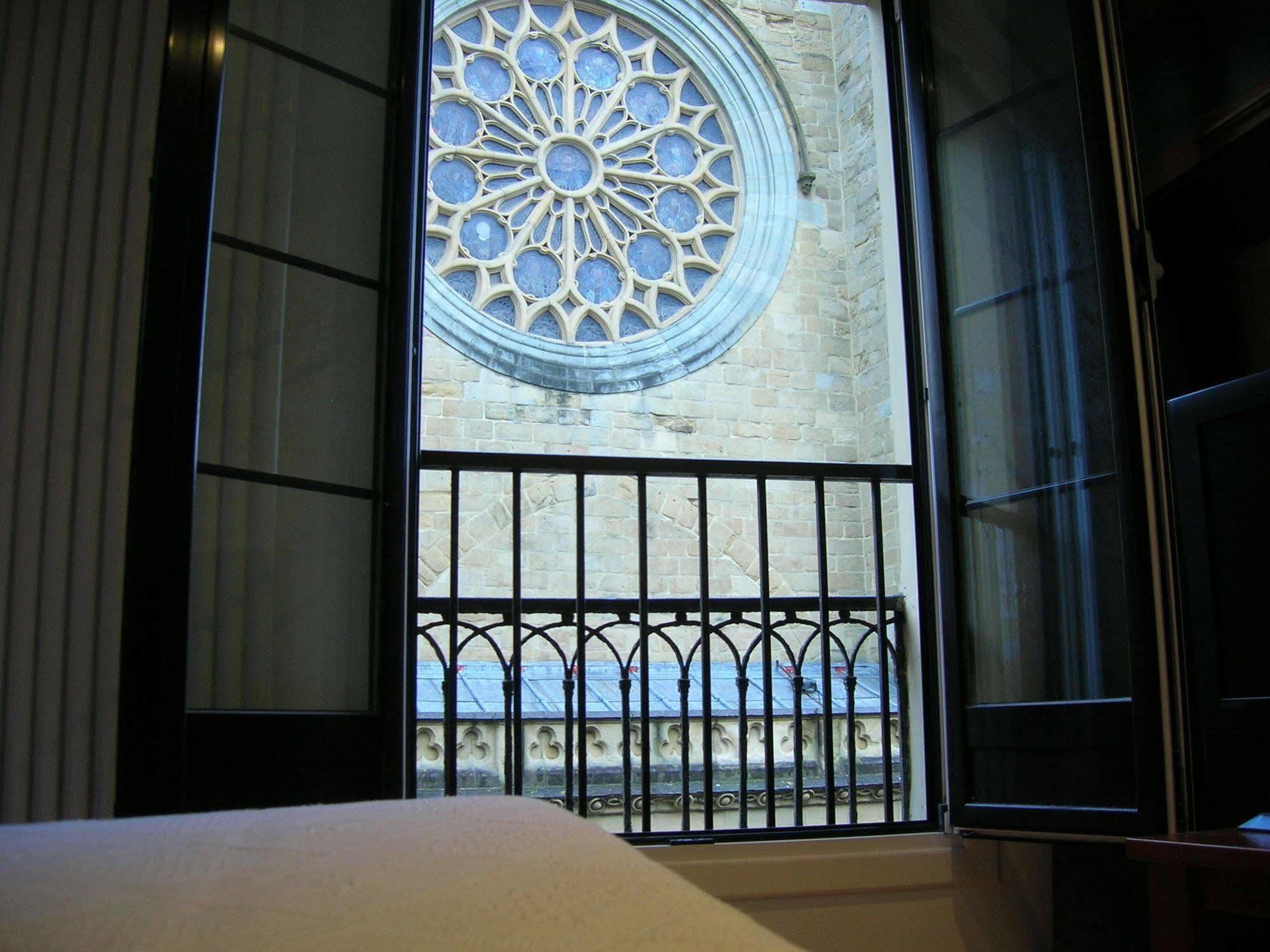 Pension San Vicente San Sebastian Bagian luar foto